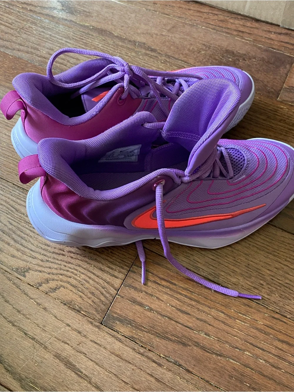 Nike Purple and Pink Athletic Sneakers - Picture 10 of 11
